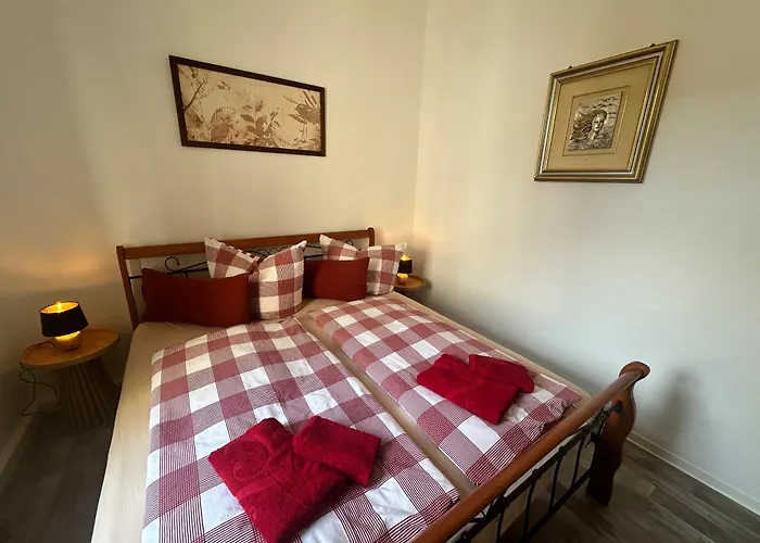 Apartment Ascheweibchen -altstadt-domizil Am Rathaus Mit Aussicht